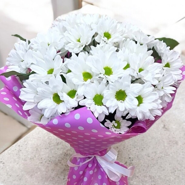 Букет из 5 хризантем, артикул F1456224 - 3340 рублей, доставка по городу. Flawery - доставка цветов