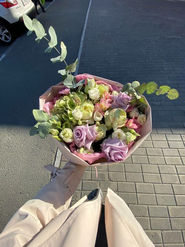 Настоящий хит - букет, артикул F1146922 - 8380 рублей, доставка по городу. Flawery - доставка цветов