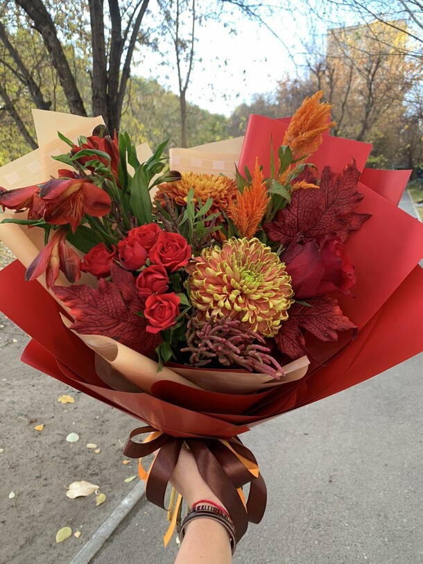 Осенняя композиция, артикул F1147199 - 5227 рублей, доставка по городу. Flawery - доставка цветов