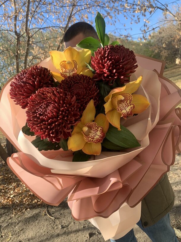 Осенний. Букет с орхидеей, артикул F1149426 - 6468 рублей, доставка по городу. Flawery - доставка цветов