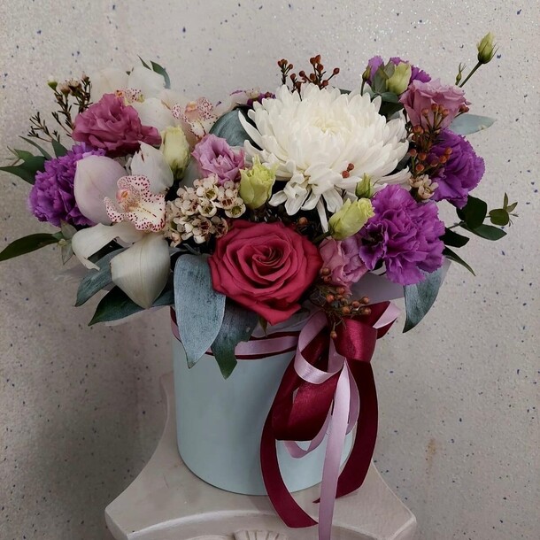 Композиция в коробке #5, артикул F1162883 - 6845 рублей, доставка по городу. Flawery - доставка цветов