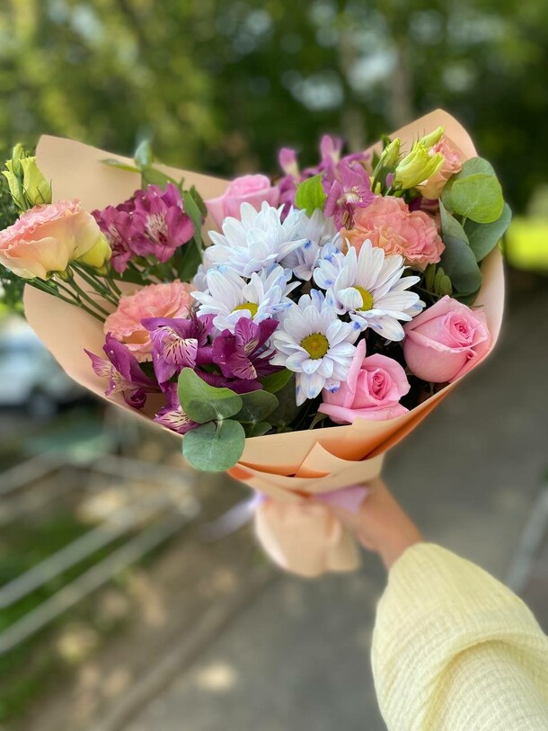 Всплеск эмоций, артикул F1297761 - 3322 рублей, доставка по городу. Flawery - доставка цветов