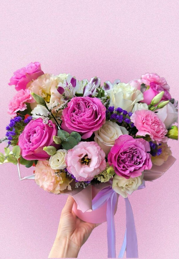 Яркий поцелуй, артикул F1298709 - 5964 рублей, доставка по городу. Flawery - доставка цветов