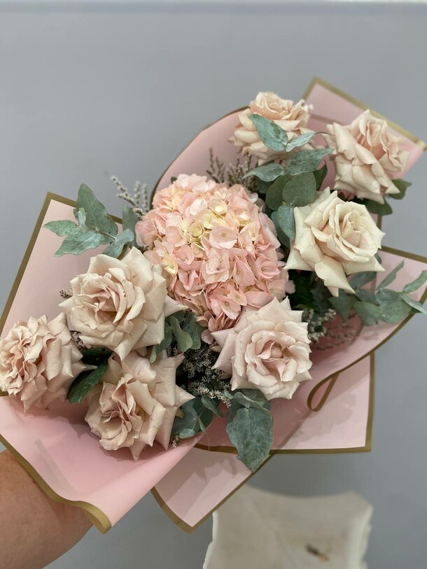 Белый шоколад, артикул F1301313 - 4912 рублей, доставка по городу. Flawery - доставка цветов