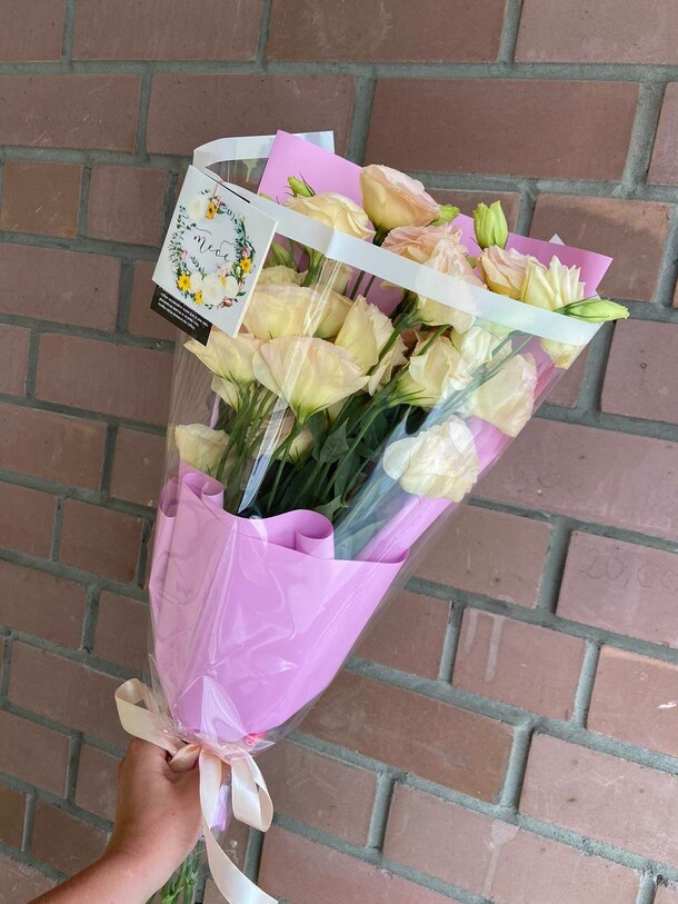 Букет из эустом, артикул F1303713 - 4036 рублей, доставка по городу. Flawery - доставка цветов