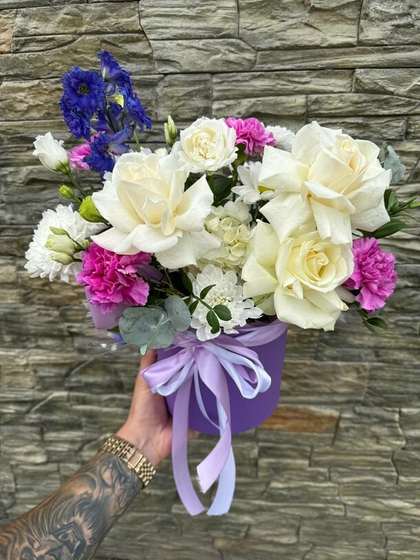 Робкий поцелуй, артикул F1305164 - 4387 рублей, доставка по городу. Flawery - доставка цветов