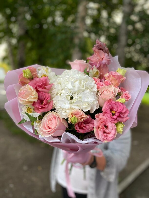 Розовая мания, артикул F1305750 - 4912 рублей, доставка по городу. Flawery - доставка цветов