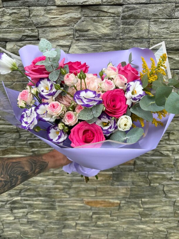 Фиолетовый мотив, артикул F1307279 - 5440 рублей, доставка по городу. Flawery - доставка цветов