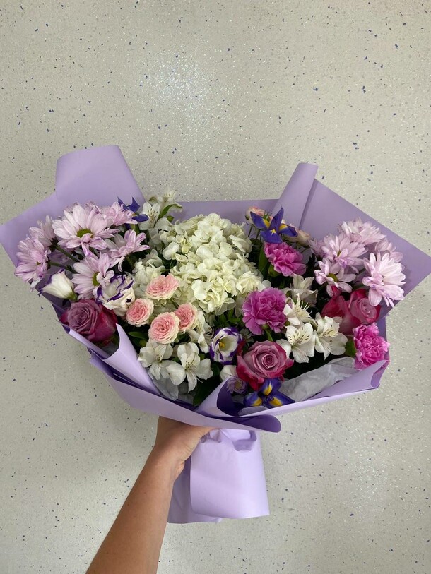 Нежная гортензия, артикул F1310579 - 6408 рублей, доставка по городу. Flawery - доставка цветов