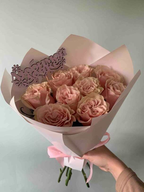 Нежные розы, артикул F1312769 - 3110 рублей, доставка по городу. Flawery - доставка цветов