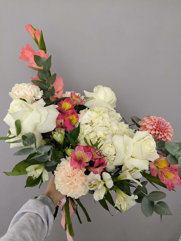 Пышное настроение, артикул F1323416 - 4738 рублей, доставка по городу. Flawery - доставка цветов