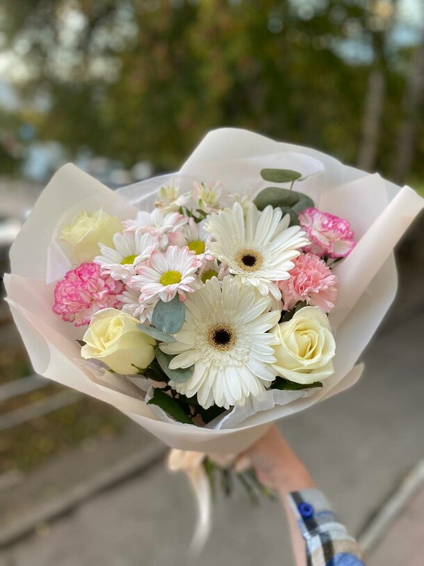 Белые герберы, артикул F1323422 - 2807 рублей, доставка по городу. Flawery - доставка цветов