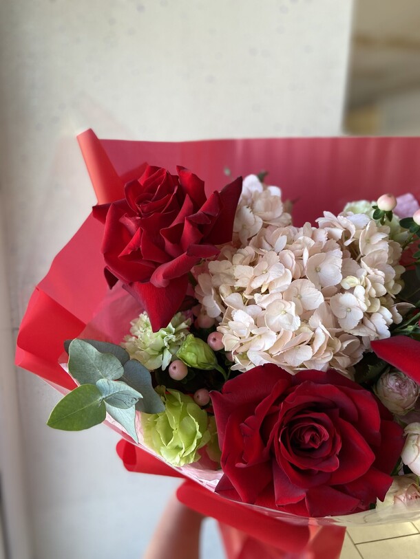 Кровавая мери, артикул F1330843 - 4913 рублей, доставка по городу. Flawery - доставка цветов