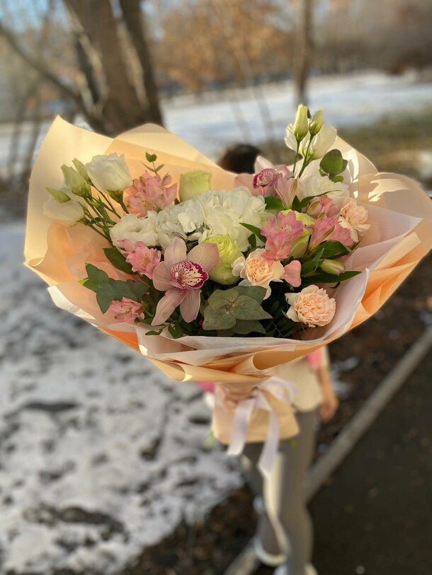 Нюд, артикул F1346744 - 6875 рублей, доставка по городу. Flawery - доставка цветов