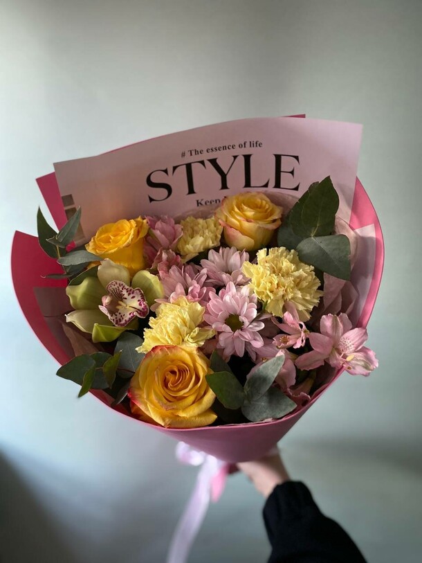 Солнышко, артикул F1348201 - 3828 рублей, доставка по городу. Flawery - доставка цветов