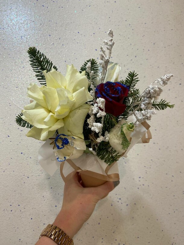 Зимний стаканчик, артикул F1356423 - 1980 рублей, доставка по городу. Flawery - доставка цветов