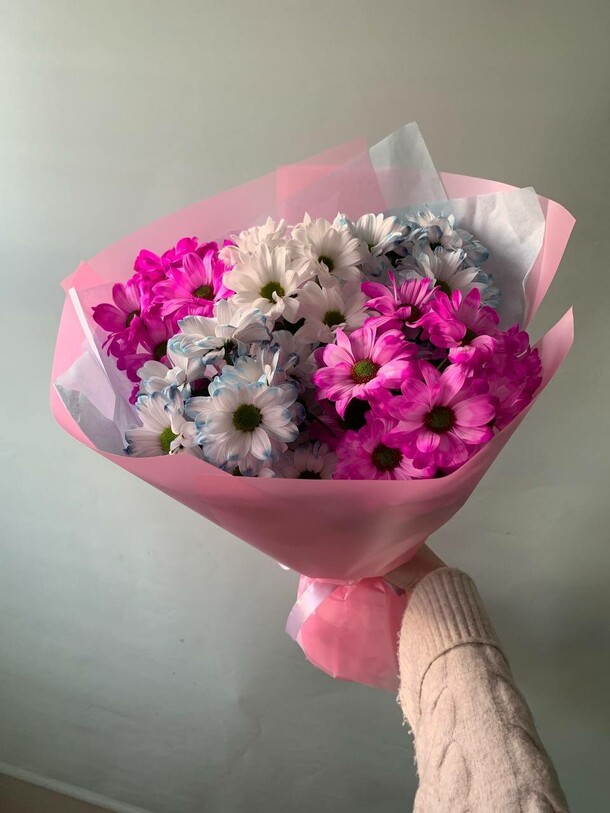 Хризантемки, артикул F1376593 - 2465 рублей, доставка по городу. Flawery - доставка цветов