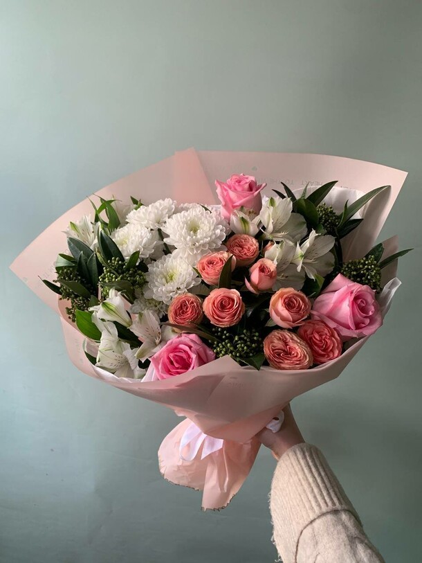 Букет рассвет, артикул F1376597 - 3335 рублей, доставка по городу. Flawery - доставка цветов