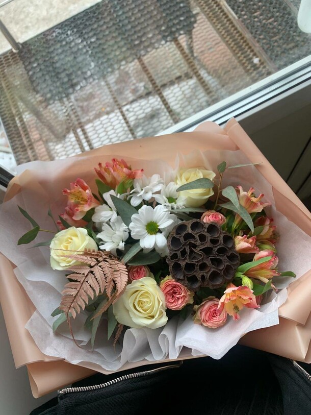 Необычное мгновение, артикул F1376606 - 4060 рублей, доставка по городу. Flawery - доставка цветов