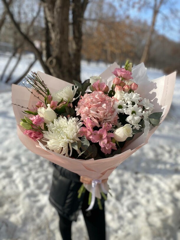 Для влюбленных, артикул F1379729 - 7250 рублей, доставка по городу. Flawery - доставка цветов