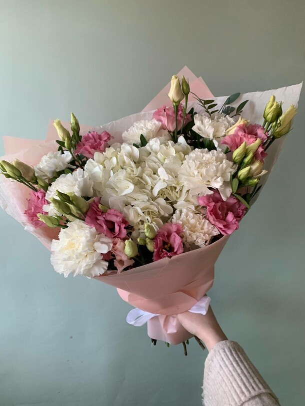 Букет влюбленность, артикул F1379752 - 5075 рублей, доставка по городу. Flawery - доставка цветов