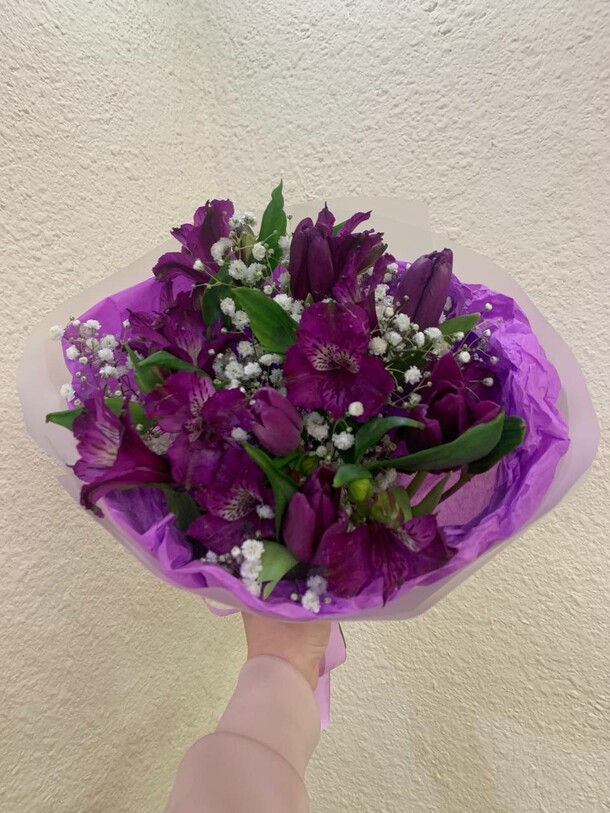 Фиолетто, артикул F1396363 - 2277 рублей, доставка по городу. Flawery - доставка цветов