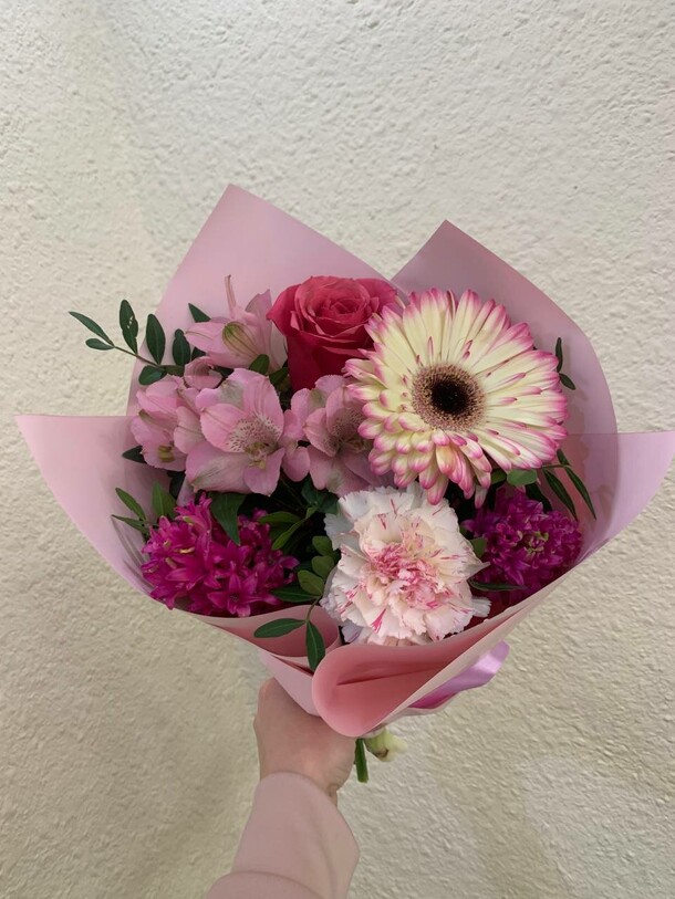 Мини, артикул F1396365 - 1984 рублей, доставка по городу. Flawery - доставка цветов