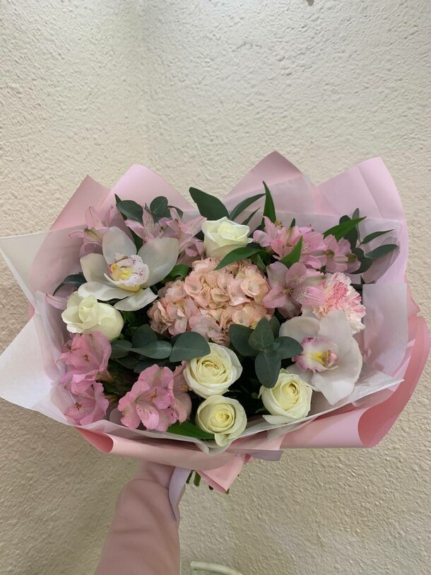 Красота, артикул F1396368 - 3595 рублей, доставка по городу. Flawery - доставка цветов