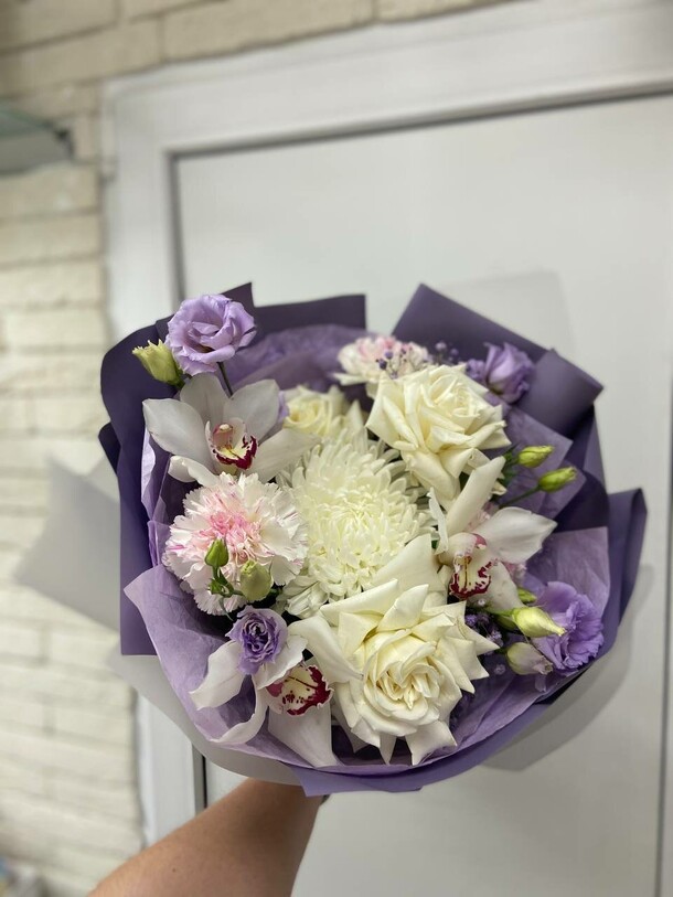 Фиолетовое чудо, артикул F1396710 - 4215 рублей, доставка по городу. Flawery - доставка цветов