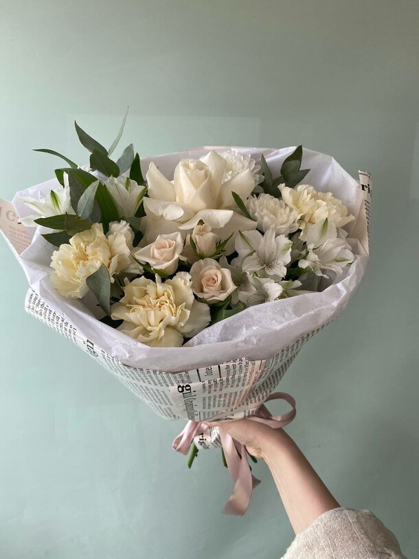 Белые ночи, артикул F1410147 - 3295 рублей, доставка по городу. Flawery - доставка цветов