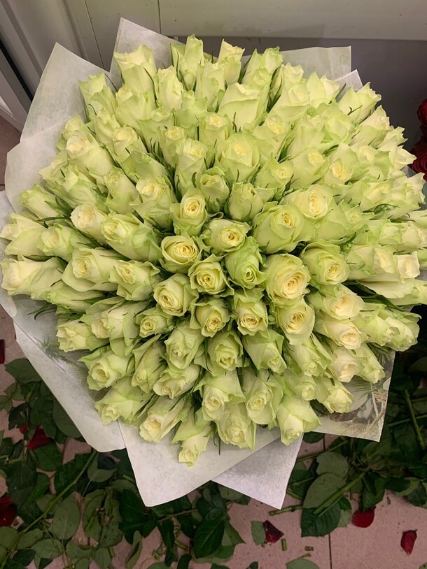 Нежность, артикул F54516 - 19488 рублей, доставка по городу. Flawery - доставка цветов