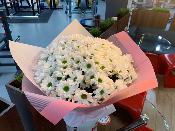 Букет из 15 хризантем, артикул F62532 - 6113 рублей, доставка по городу. Flawery - доставка цветов