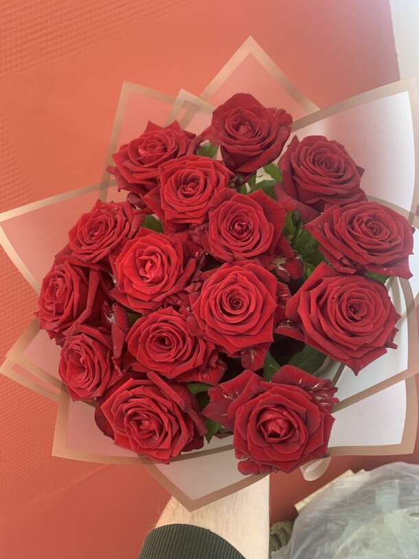 Букет из ред наоми 15штук, артикул F1271579 - 3600 рублей, доставка по городу. Flawery - доставка цветов