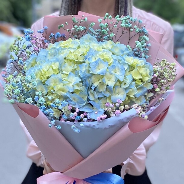 Букет из гортензии, артикул F1303457 - 2800 рублей, доставка по городу. Flawery - доставка цветов