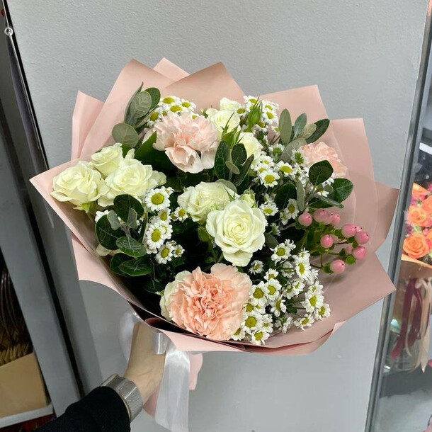 Букет "нежная гармония", артикул F1283565 - 4100 рублей, доставка по городу. Flawery - доставка цветов