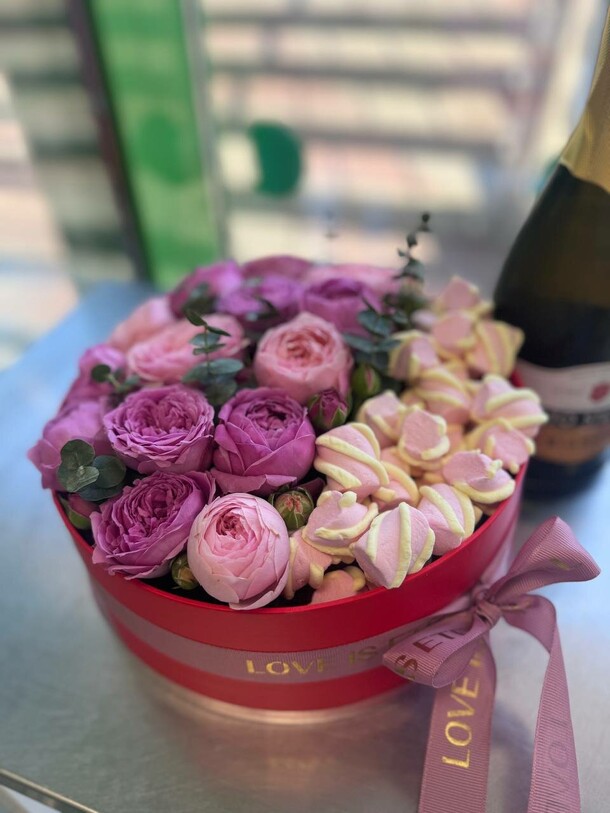 Коробка баблс, артикул F1308598 - 4500 рублей, доставка по городу. Flawery - доставка цветов