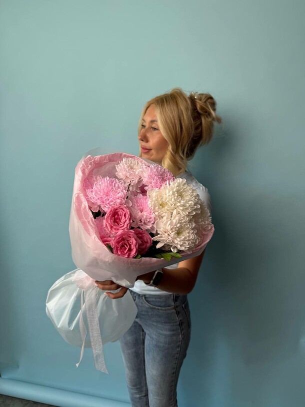 Мини букет, артикул F1434951 - 2499 рублей, доставка по городу. Flawery - доставка цветов