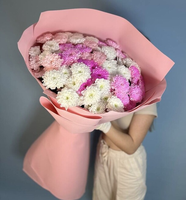 15 веток кустовой хризантемы, артикул F1450341 - 9200 рублей, доставка по городу. Flawery - доставка цветов