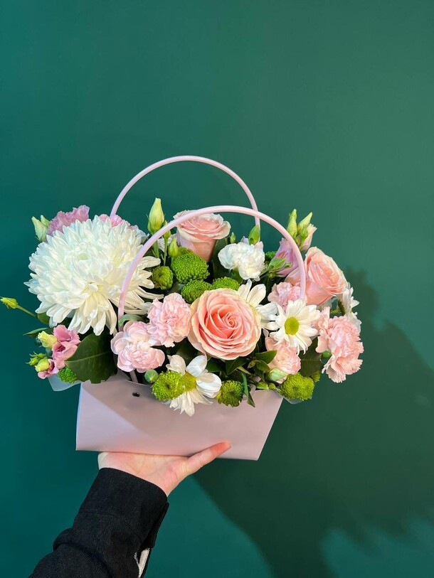 Музыка цветов, артикул F1423329 - 6170 рублей, доставка по городу. Flawery - доставка цветов