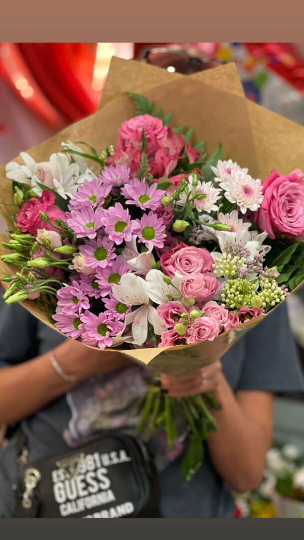 Микс цветов, артикул F1122831 - 9079 рублей, доставка по городу. Flawery - доставка цветов