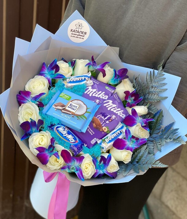 Сладкий букет, артикул F1225221 - 8931 рублей, доставка по городу. Flawery - доставка цветов