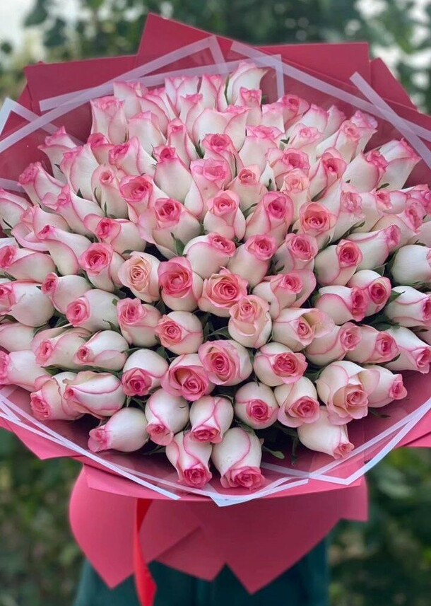 101 роза, артикул F1232222 - 22943 рублей, доставка по городу. Flawery - доставка цветов