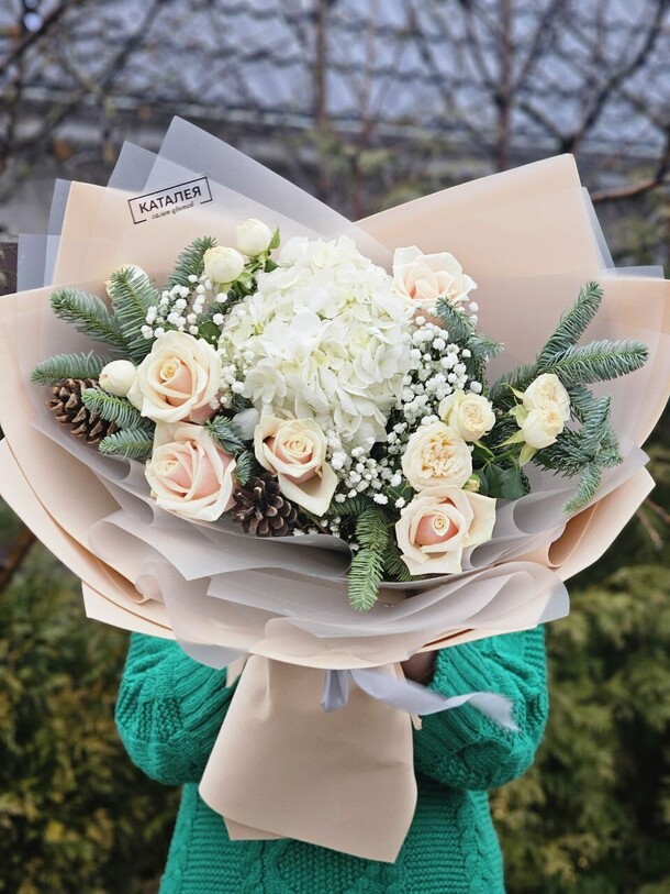 Нежный букет микс, артикул F1242332 - 7644 рублей, доставка по городу. Flawery - доставка цветов