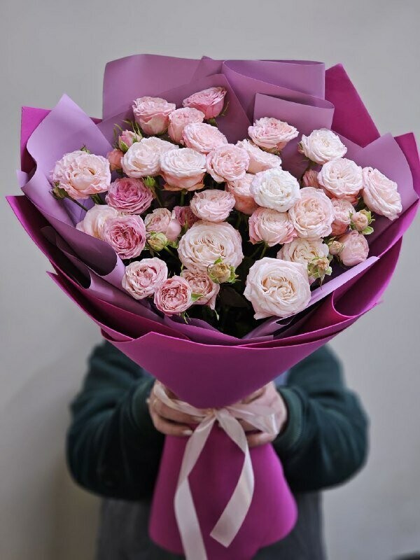 Букет с пионовидной розочкой, артикул F1245045 - 6923 рублей, доставка по городу. Flawery - доставка цветов