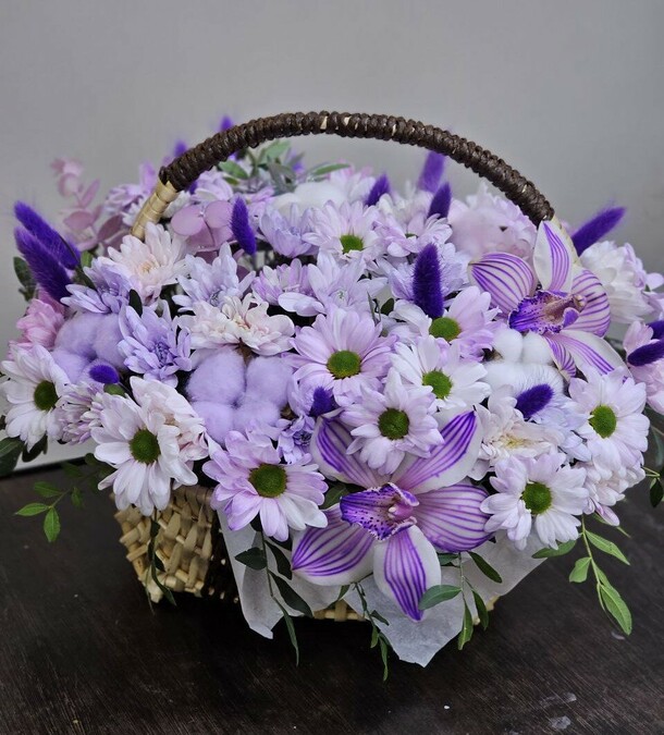 Корзина с орхидеями, артикул F1247036 - 9254 рублей, доставка по городу. Flawery - доставка цветов