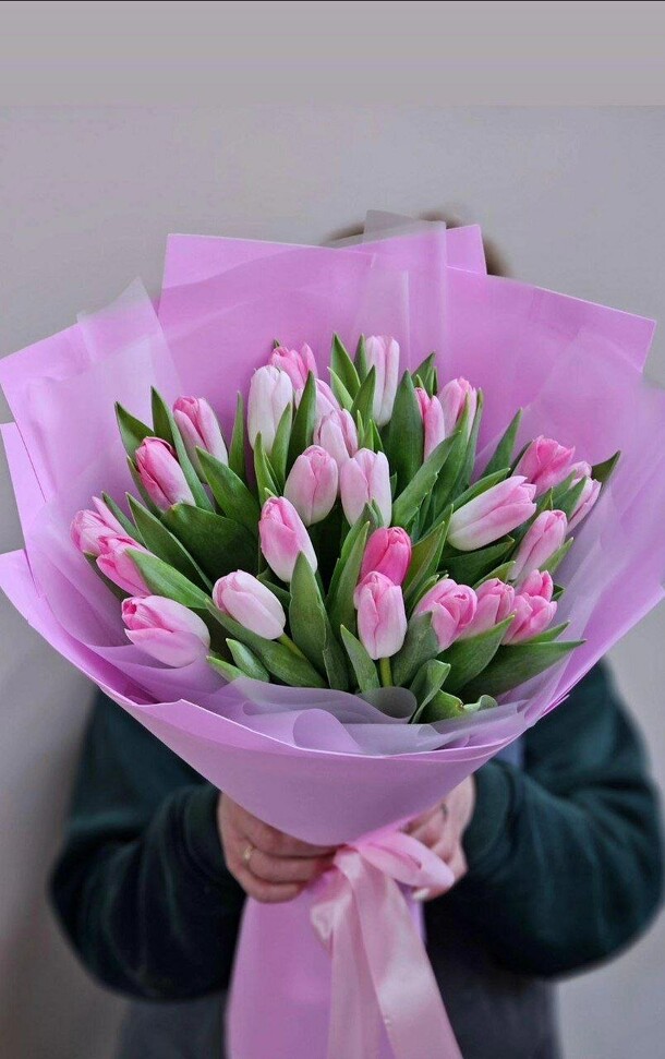 25 розовых тюльпанов, артикул F1248809 - 7370 рублей, доставка по городу. Flawery - доставка цветов