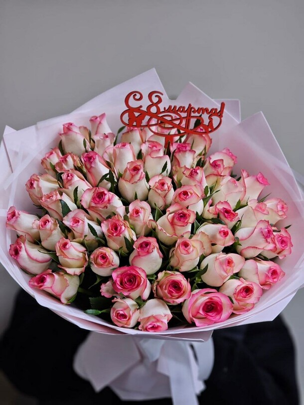 51 розовая роза, артикул F1260448 - 11891 рублей, доставка по городу. Flawery - доставка цветов