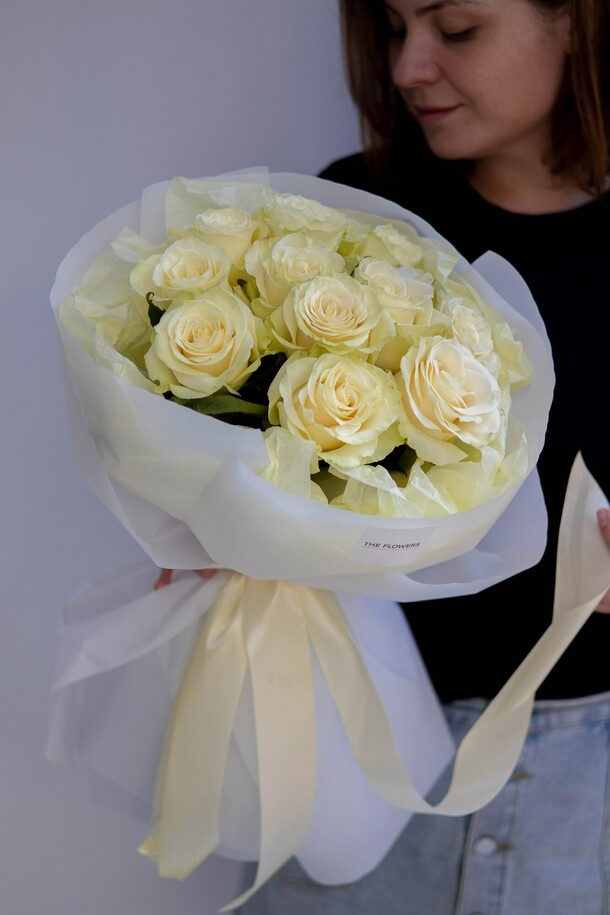 Монобукет "белый танец", артикул F1445201 - 5800 рублей, доставка по городу. Flawery - доставка цветов