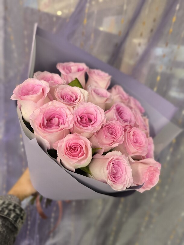 Букет пионовидных роз, артикул F1316493 - 7674 рублей, доставка по городу. Flawery - доставка цветов