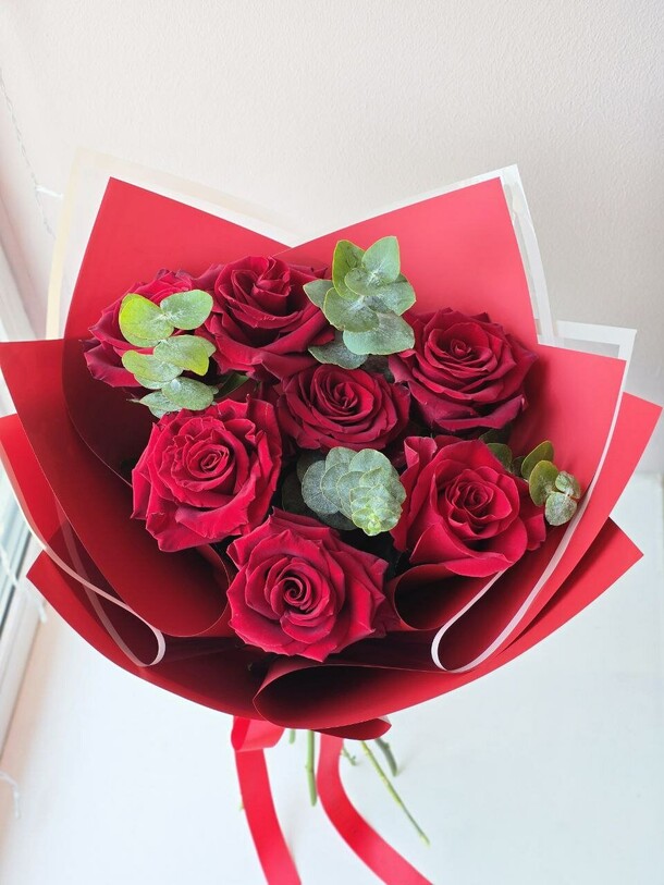 "пламенный привет", артикул F1277009 - 4000 рублей, доставка по городу. Flawery - доставка цветов